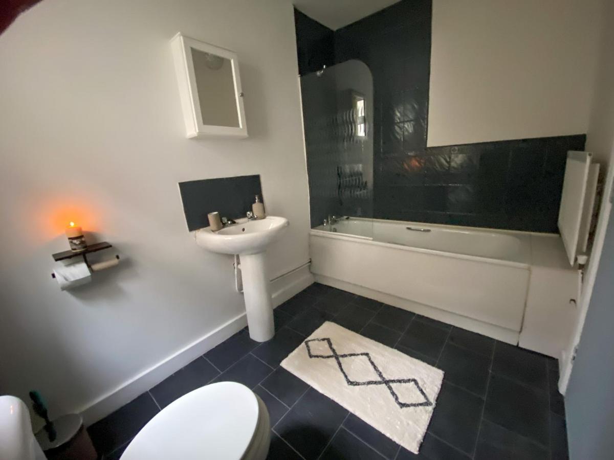 Cheap & Cheerful Apartment Near Bangor Marina Esterno foto