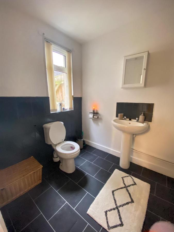 Cheap & Cheerful Apartment Near Bangor Marina Esterno foto