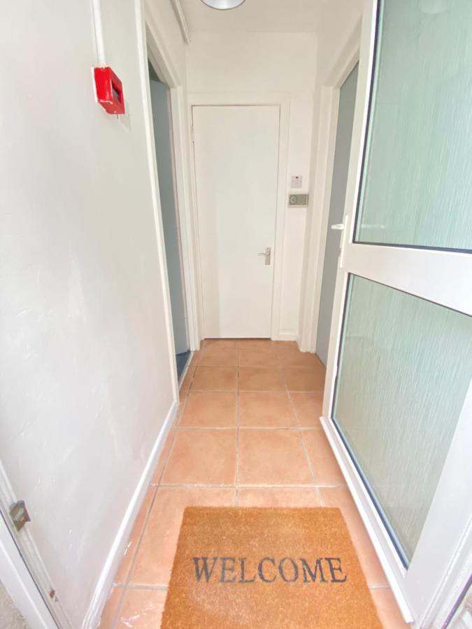 Cheap & Cheerful Apartment Near Bangor Marina Esterno foto